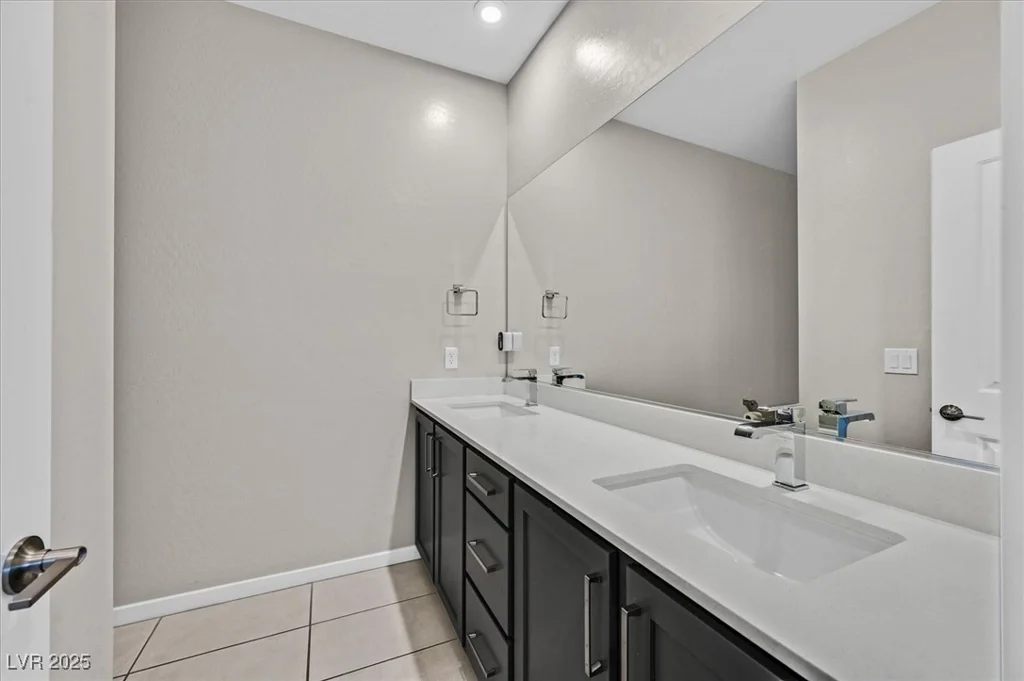 10273 Sierra Skye, Las Vegas, NV 89166