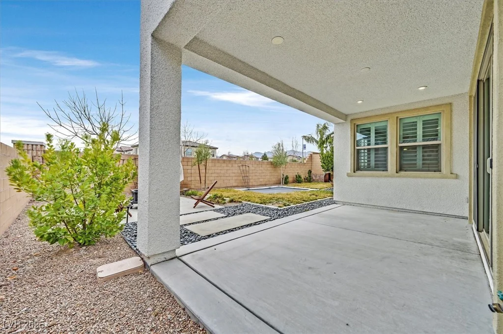 10273 Sierra Skye, Las Vegas, NV 89166