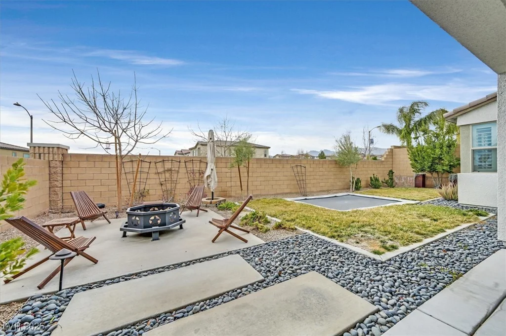 10273 Sierra Skye, Las Vegas, NV 89166