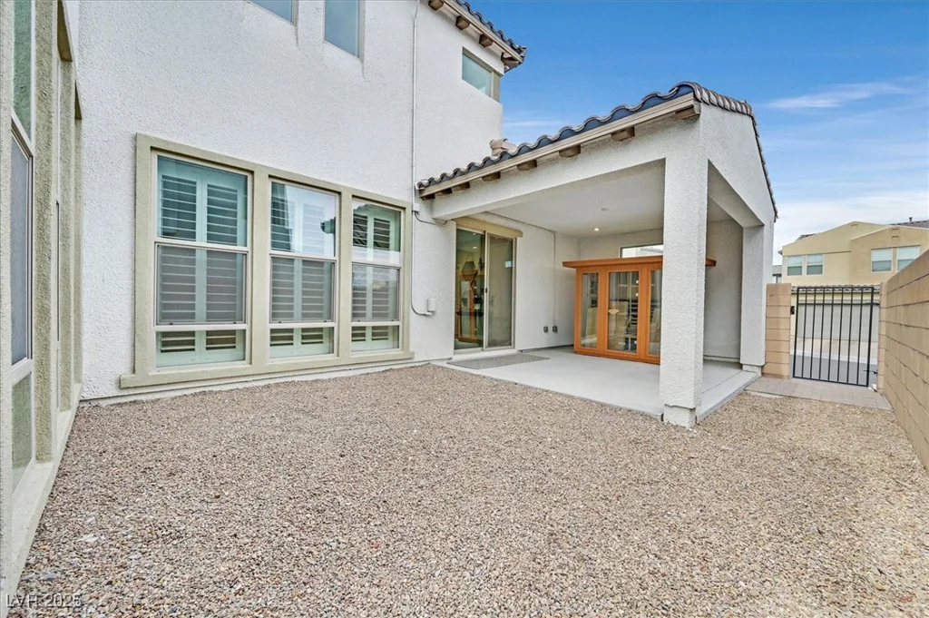 10273 Sierra Skye, Las Vegas, NV 89166