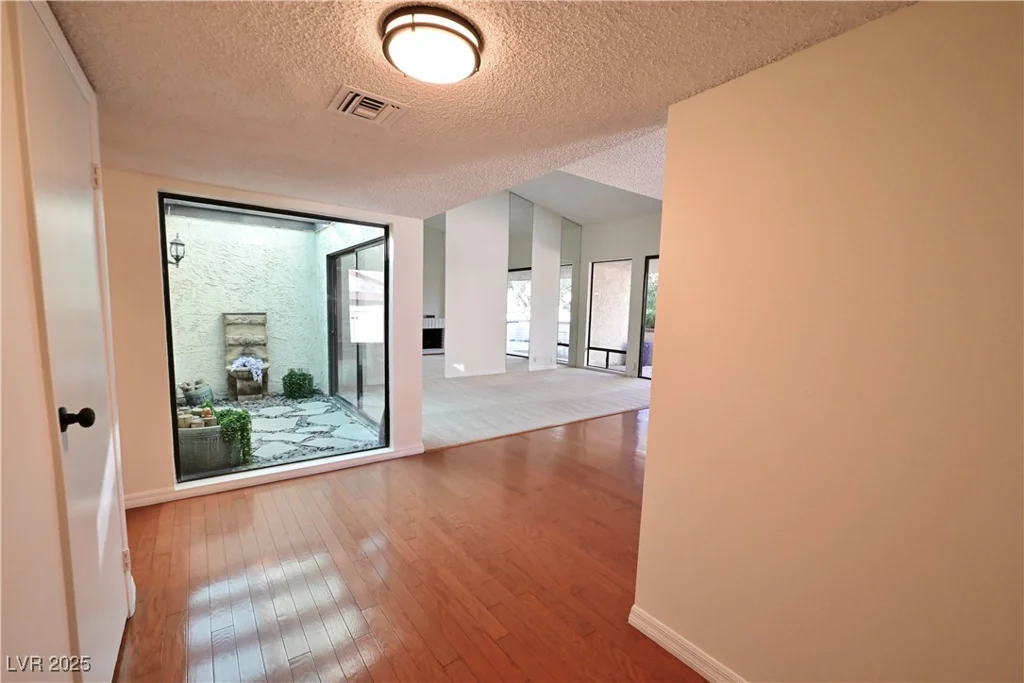 3126 Asoleado, Las Vegas, NV 89121