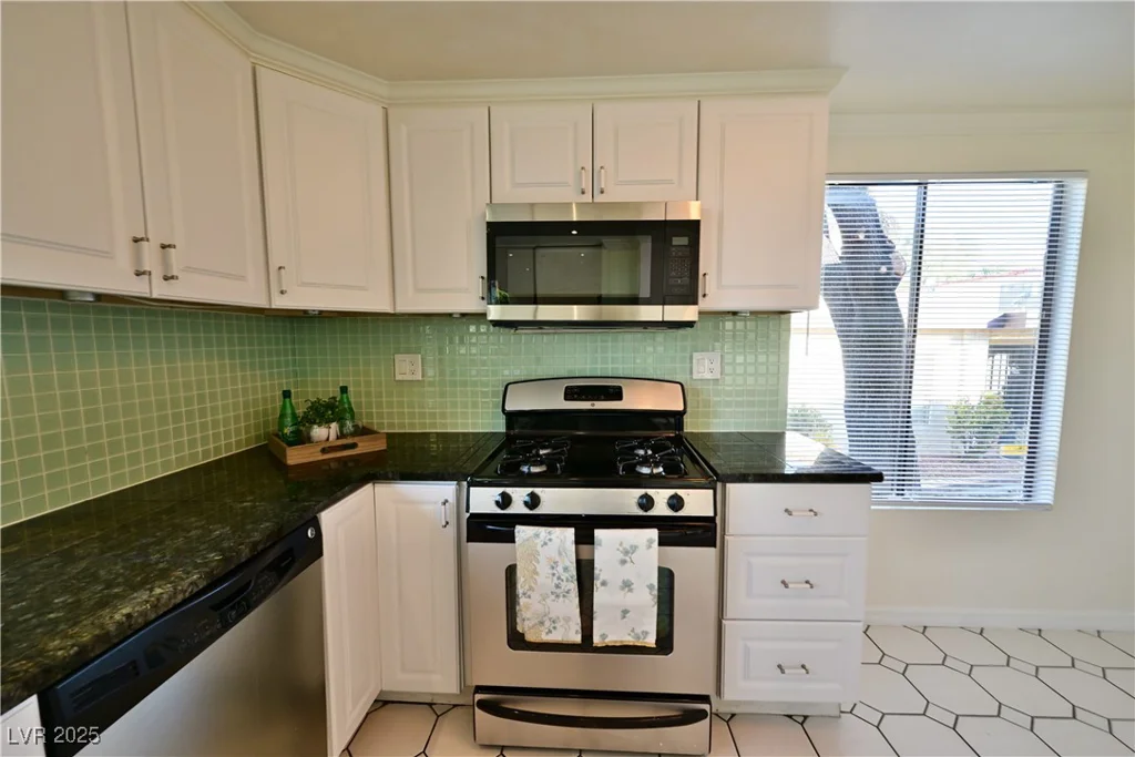 3126 Asoleado, Las Vegas, NV 89121
