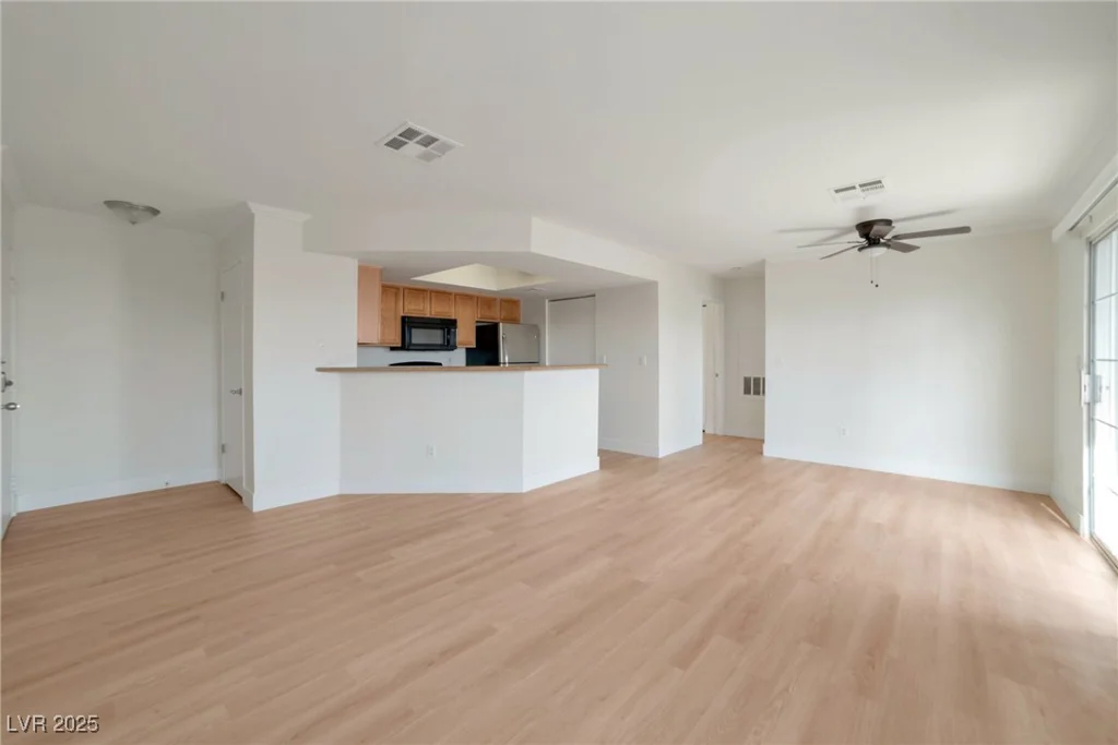8600 Charleston, Las Vegas, NV 89117