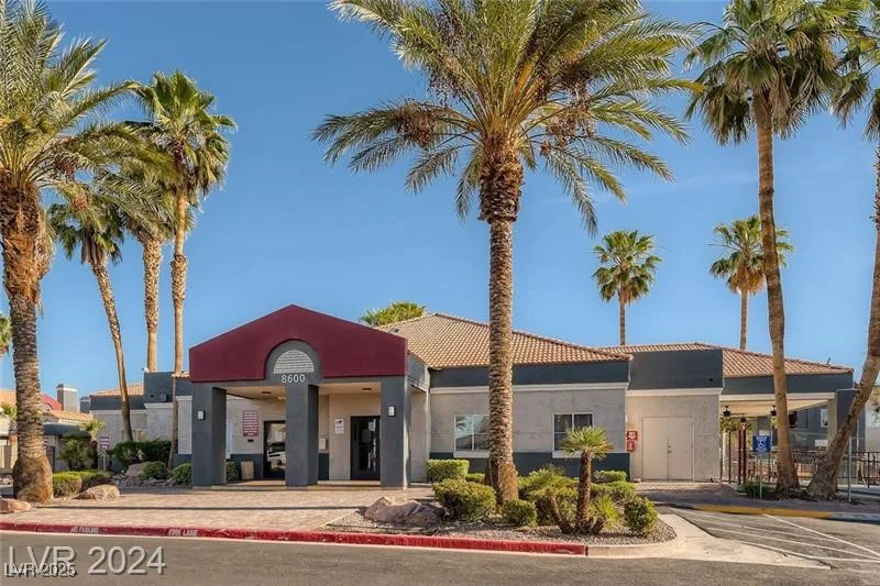 8600 Charleston, Las Vegas, NV 89117