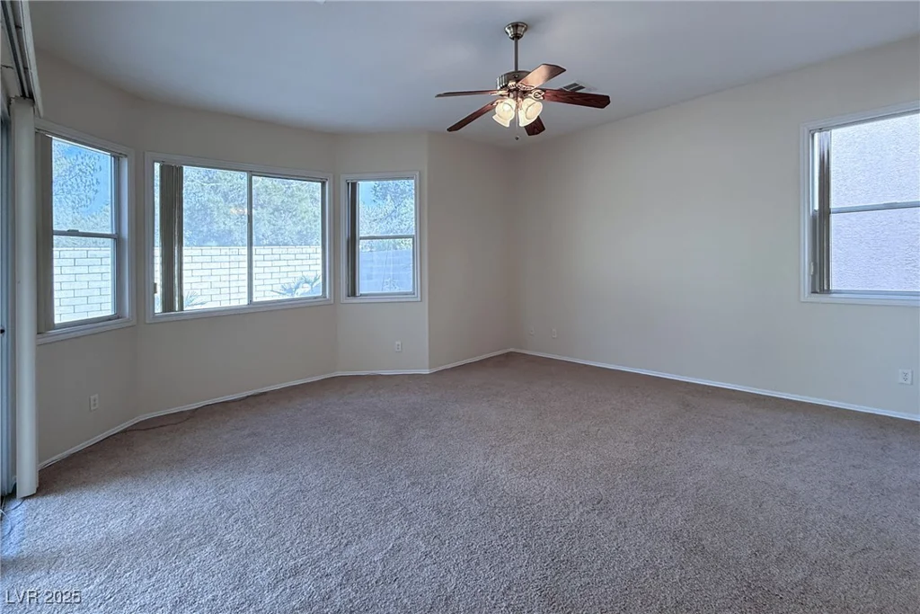 8682 Waterford Bend, Las Vegas, NV 89123
