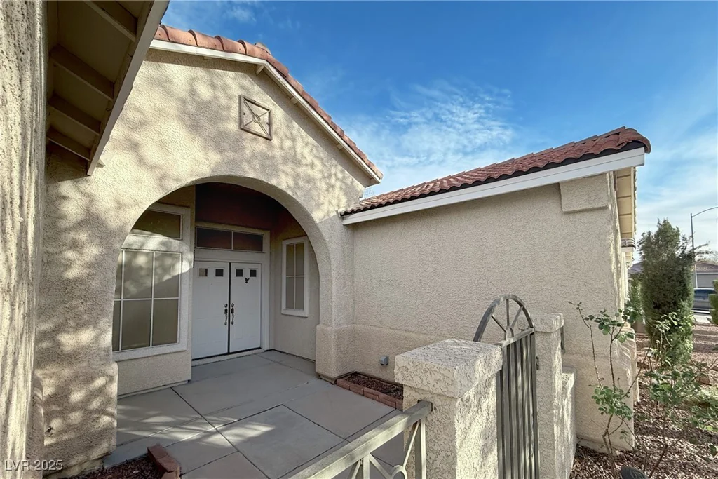8682 Waterford Bend, Las Vegas, NV 89123