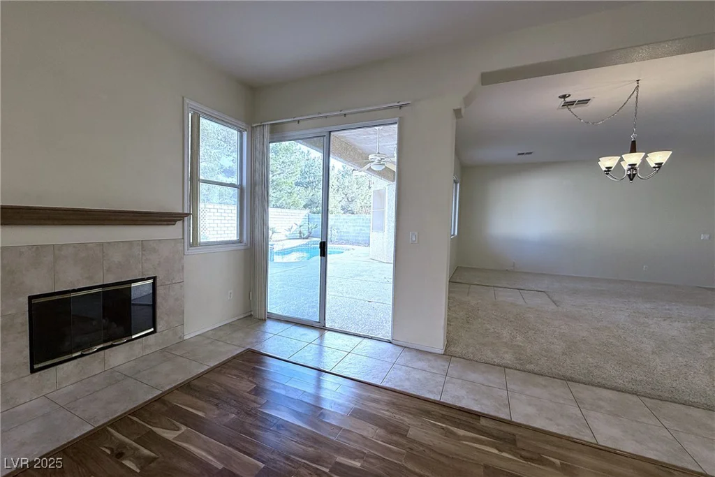 8682 Waterford Bend, Las Vegas, NV 89123