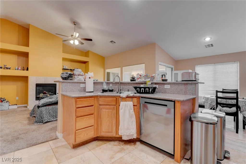 5600 Nimes, Las Vegas, NV 89141