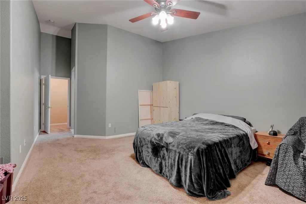 5600 Nimes, Las Vegas, NV 89141