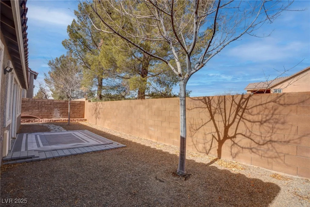 5600 Nimes, Las Vegas, NV 89141