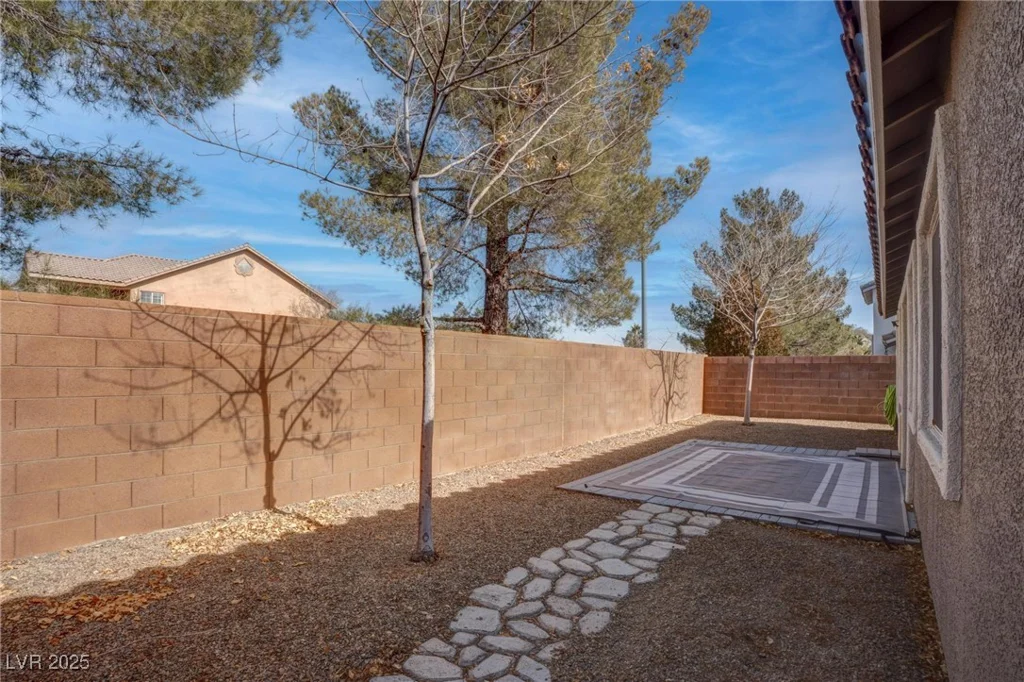 5600 Nimes, Las Vegas, NV 89141