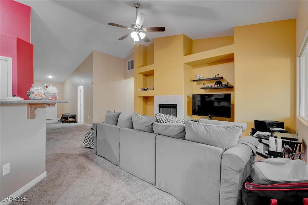 5600 Nimes, Las Vegas, NV 89141