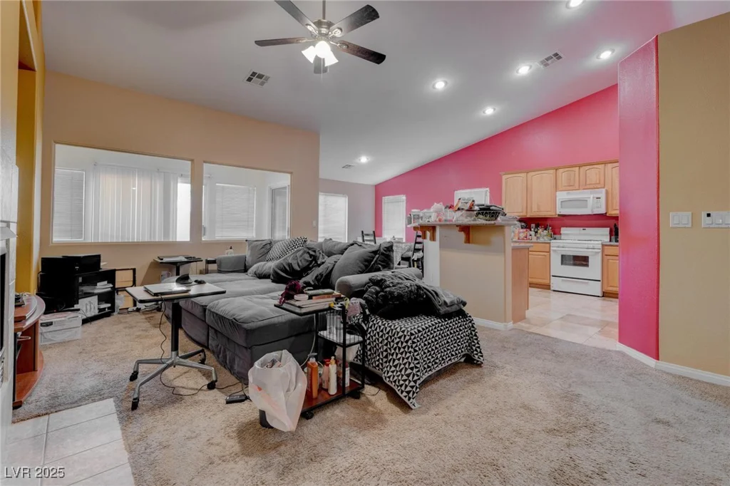 5600 Nimes, Las Vegas, NV 89141