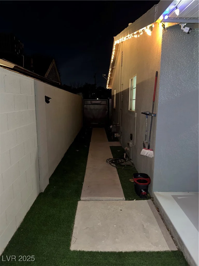 2109 Juana Vista, Las Vegas, NV 89102
