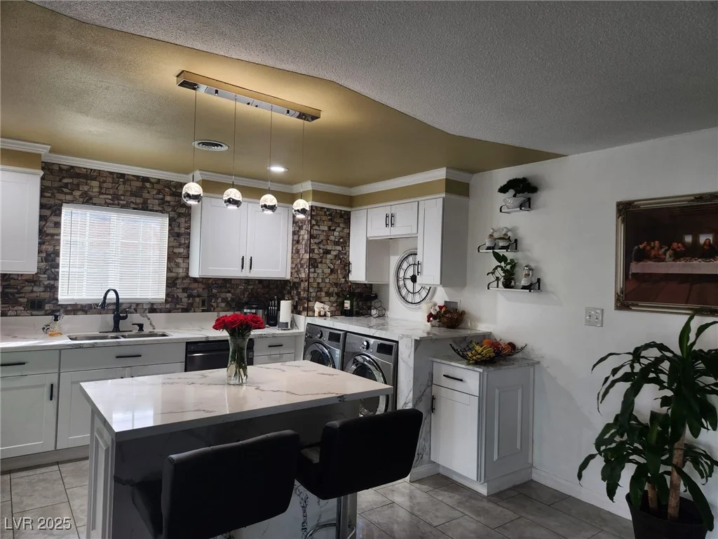 2109 Juana Vista, Las Vegas, NV 89102