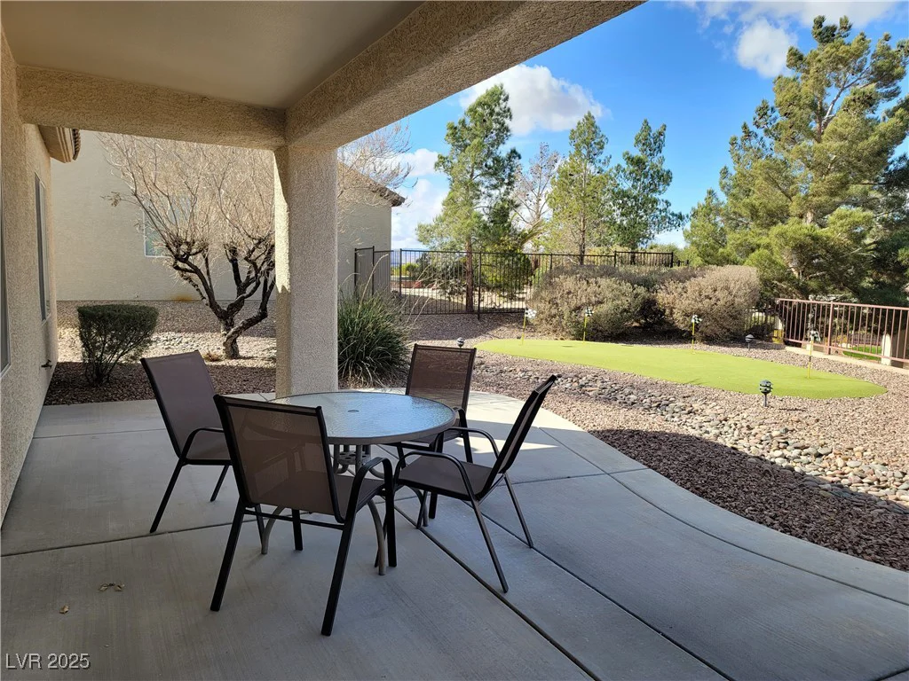 2608 Dearport, Henderson, NV 89052