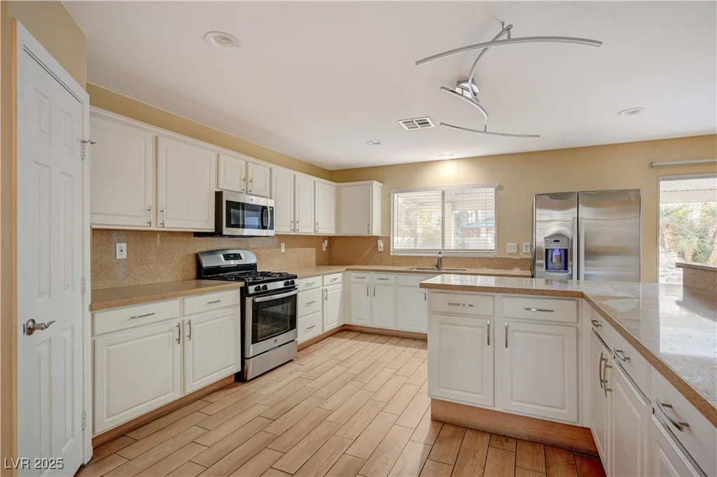 2721 Tahiti Isle, North Las Vegas, NV 89031