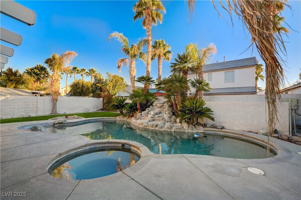 2721 Tahiti Isle, North Las Vegas, NV 89031