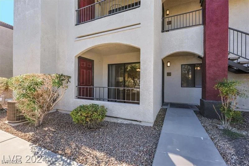 950 Seven Hills, Henderson, NV 89052