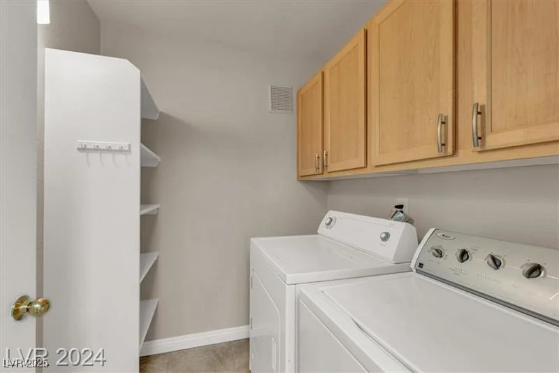 950 Seven Hills, Henderson, NV 89052