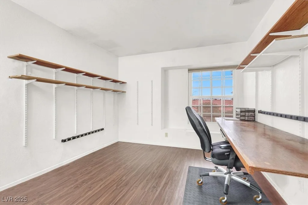 2823 Camelback, Henderson, NV 89074