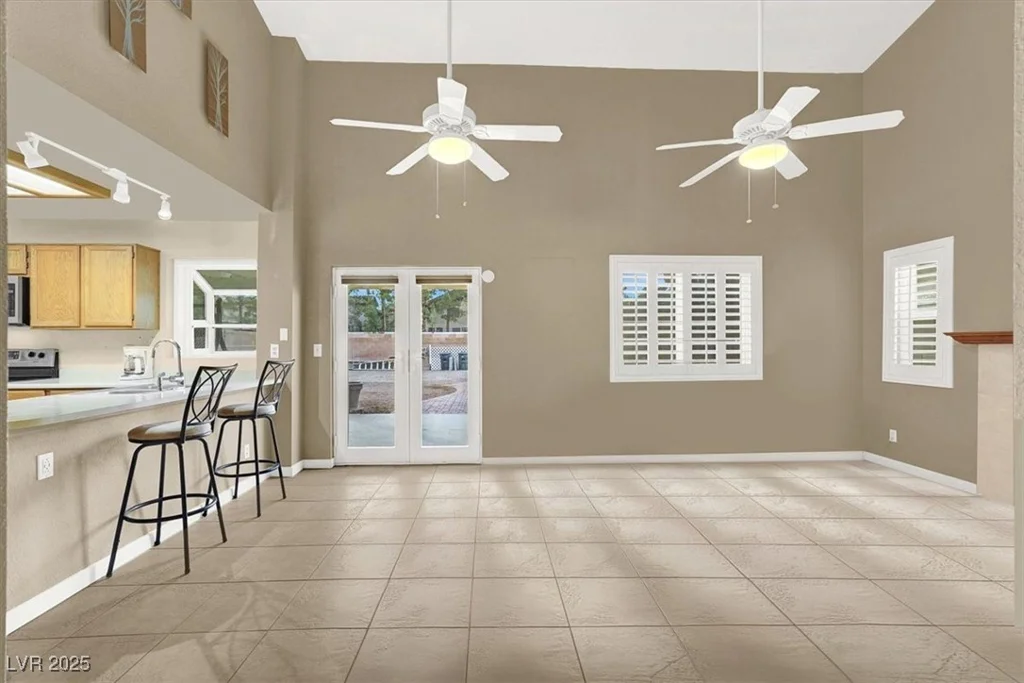 2823 Camelback, Henderson, NV 89074