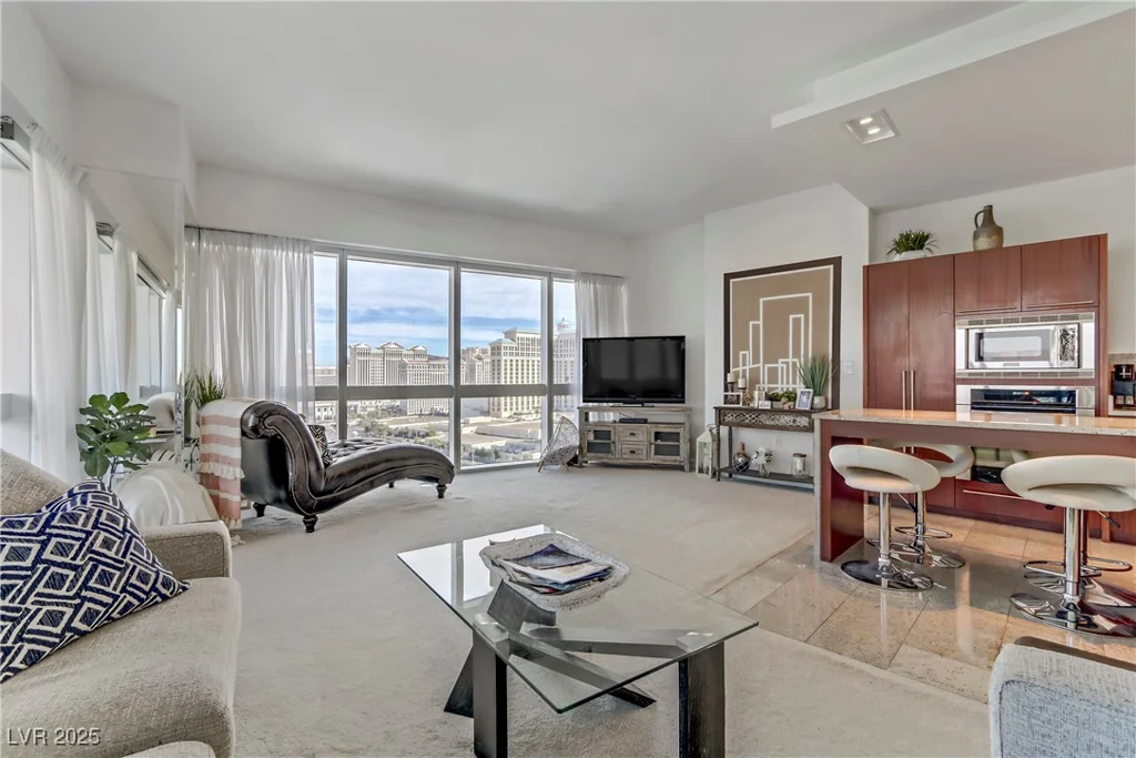 4471 Dean Martin, Las Vegas, NV 89103