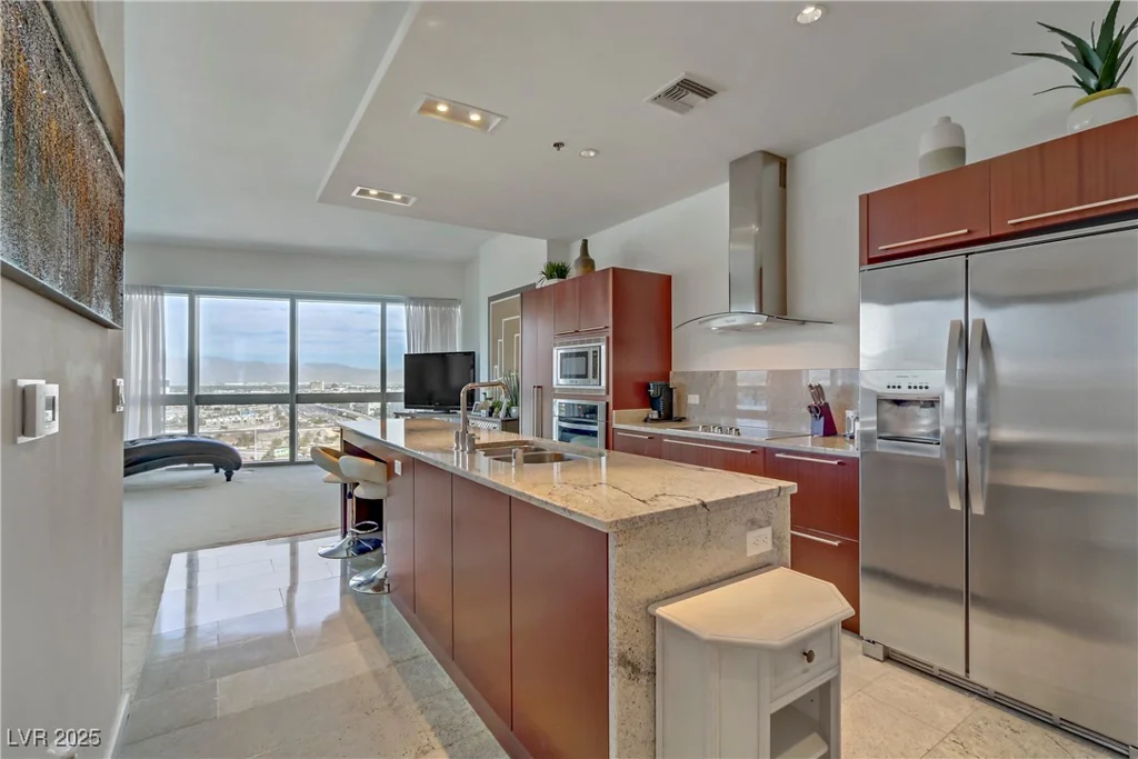 4471 Dean Martin, Las Vegas, NV 89103