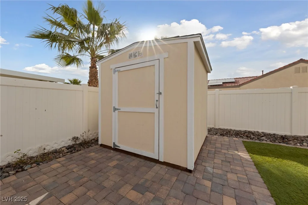 319 Horse Pointe, North Las Vegas, NV 89084