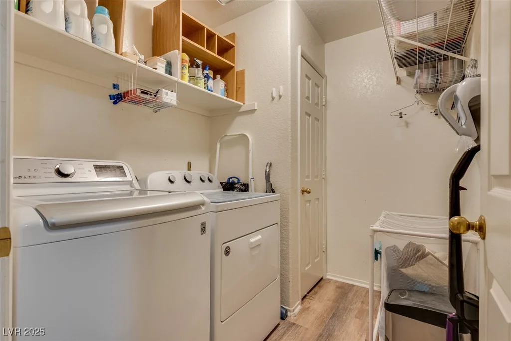 2851 Valley View, Las Vegas, NV 89102