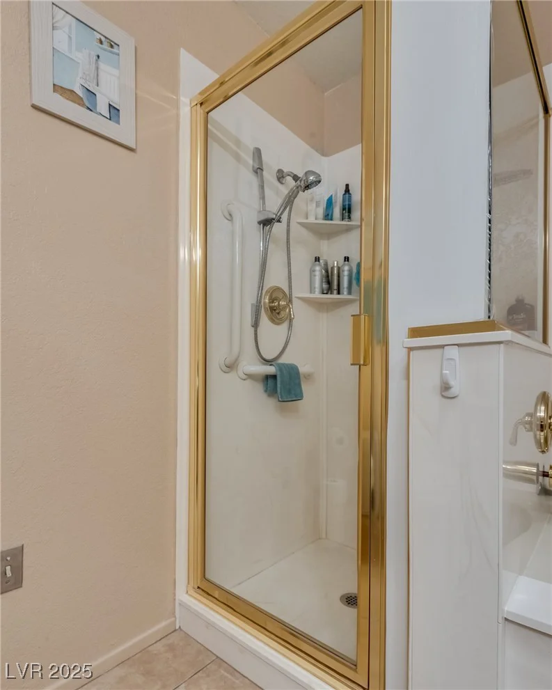 2851 Valley View, Las Vegas, NV 89102