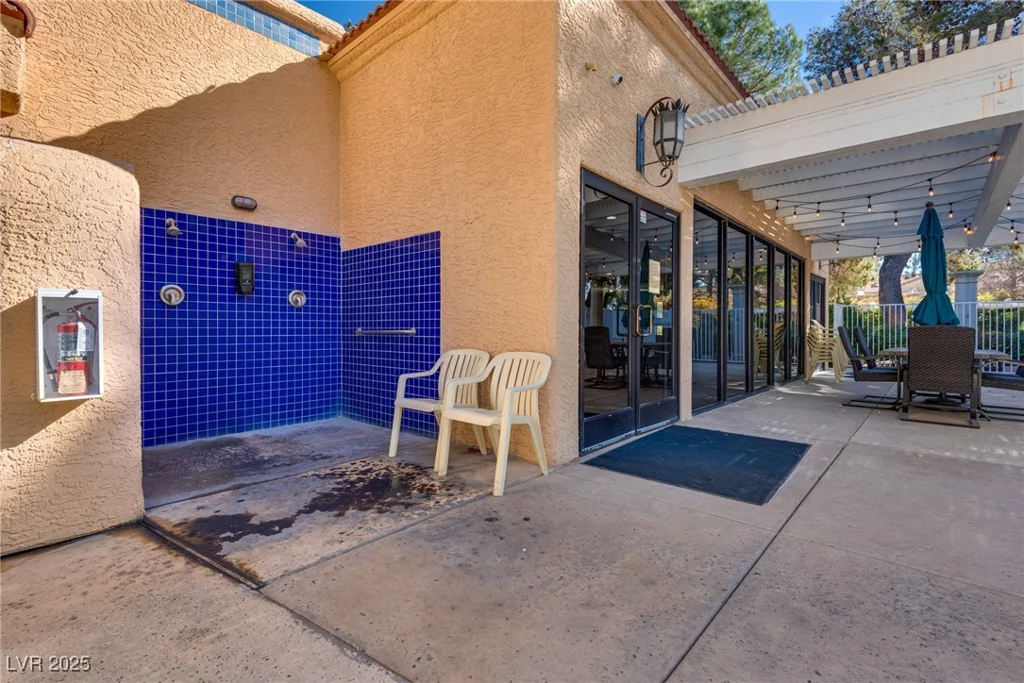 2851 Valley View, Las Vegas, NV 89102