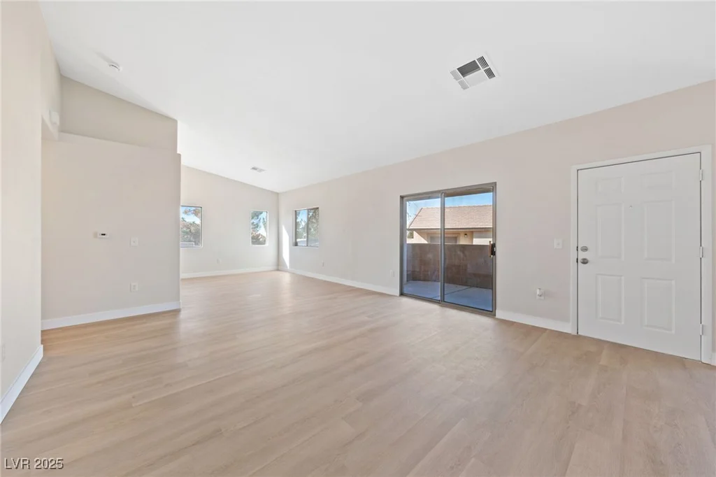 2050 Los Feliz, Las Vegas, NV 89156