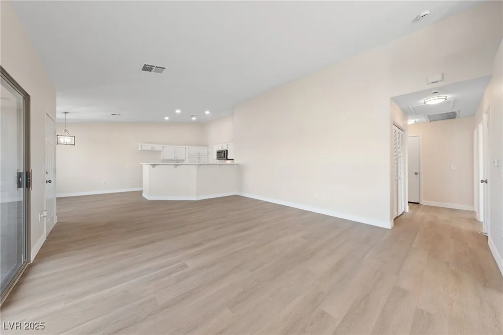 2050 Los Feliz, Las Vegas, NV 89156