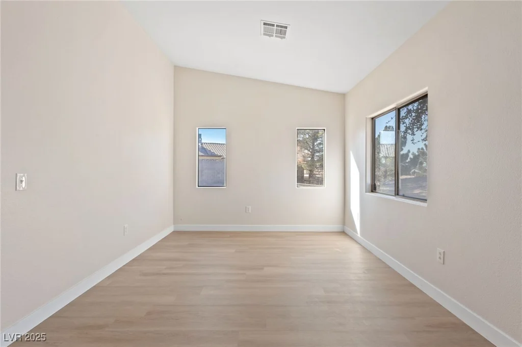 2050 Los Feliz, Las Vegas, NV 89156