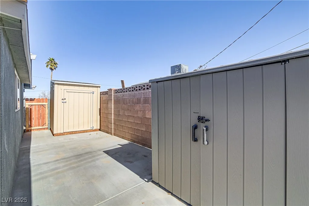 139 Ivy, Henderson, NV 89015