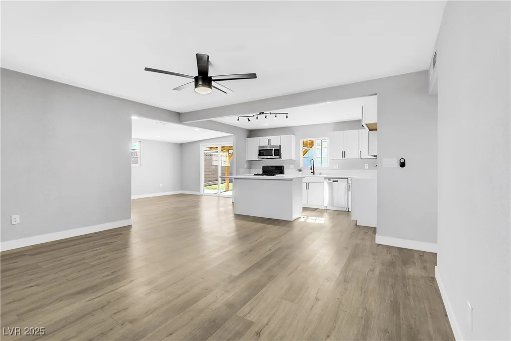 139 Ivy, Henderson, NV 89015