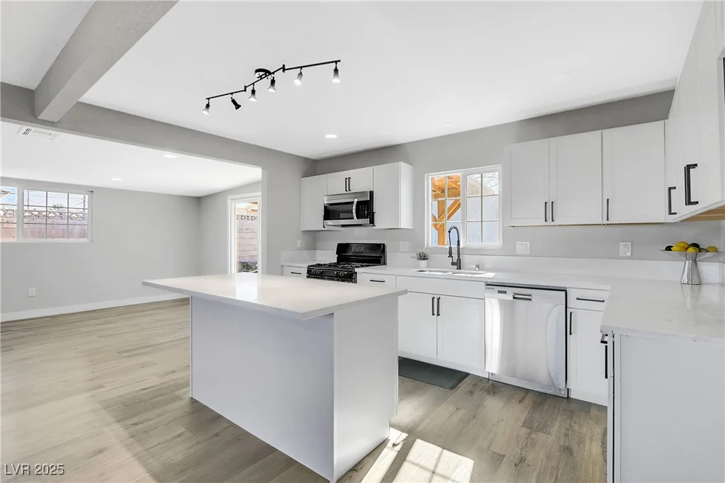 139 Ivy, Henderson, NV 89015