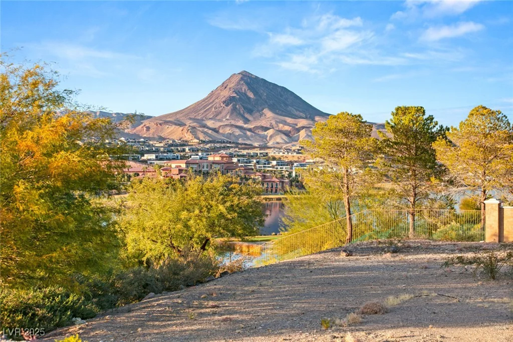 5 COSTA DEL SOL, Henderson, NV 89011