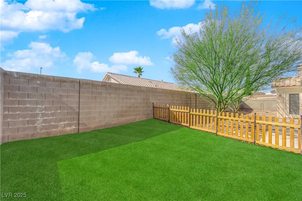 3923 Gramercy, North Las Vegas, NV 89031