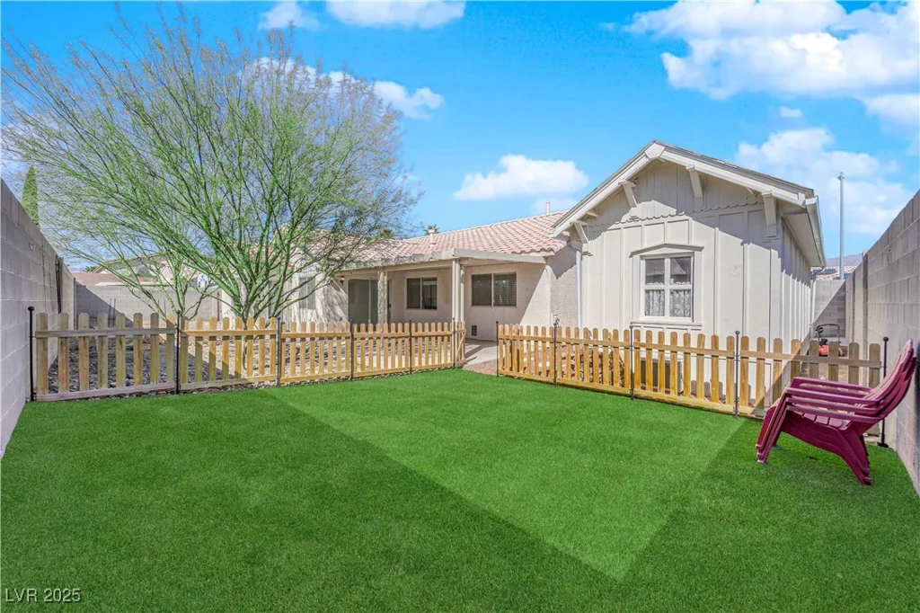 3923 Gramercy, North Las Vegas, NV 89031