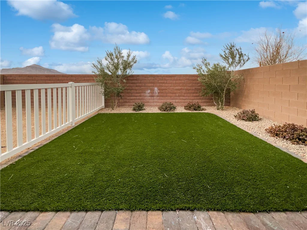 10425 Seelos, Las Vegas, NV 89178