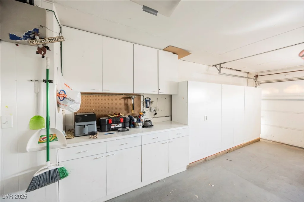 6232 Lanning, Las Vegas, NV 89108