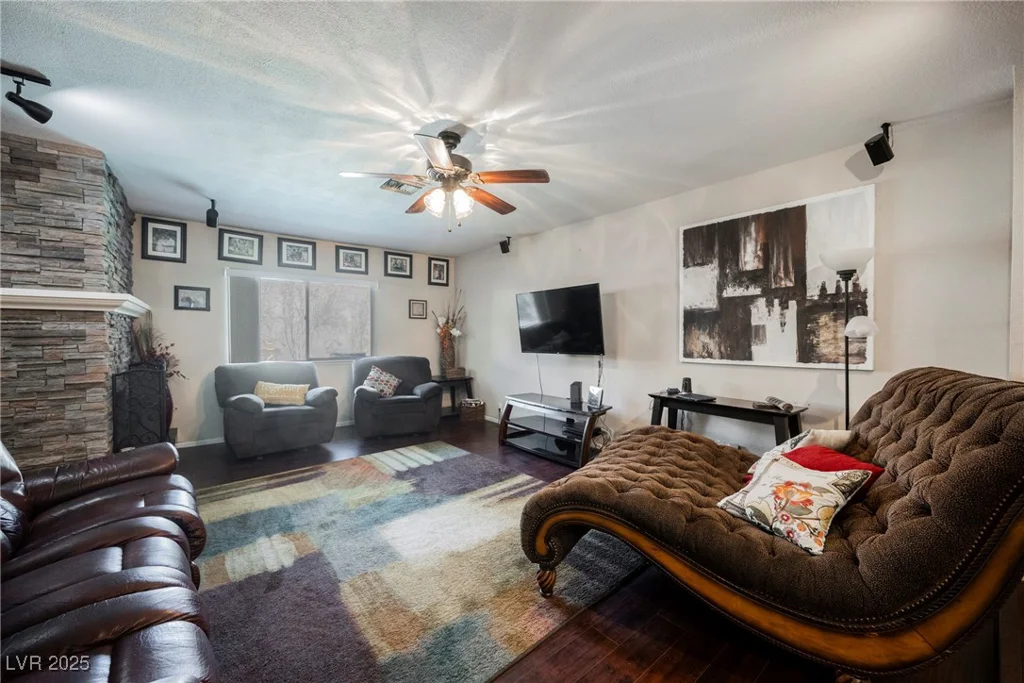 6232 Lanning, Las Vegas, NV 89108