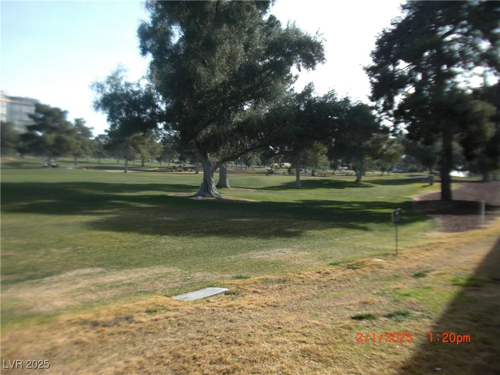 2838 Loveland, Las Vegas, NV 89109
