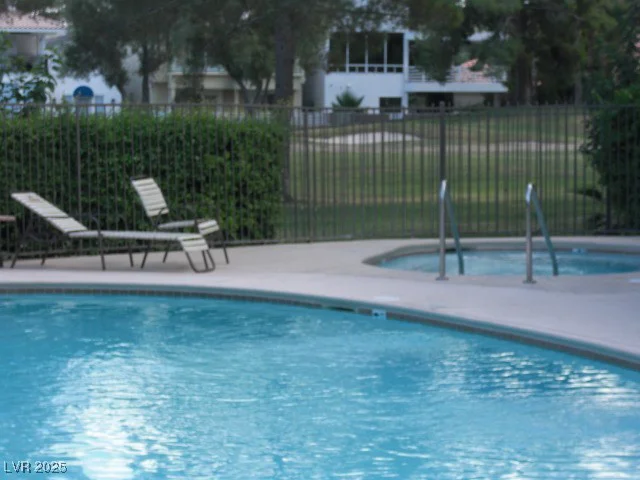 2838 Loveland, Las Vegas, NV 89109