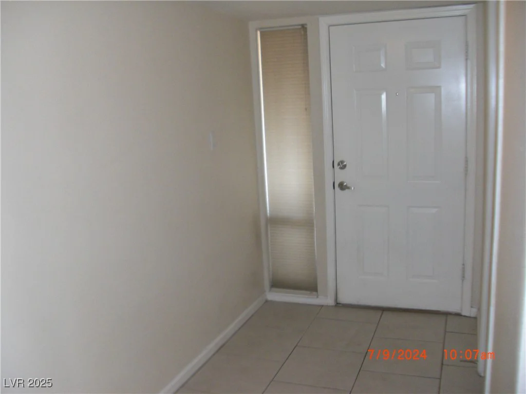 2838 Loveland, Las Vegas, NV 89109