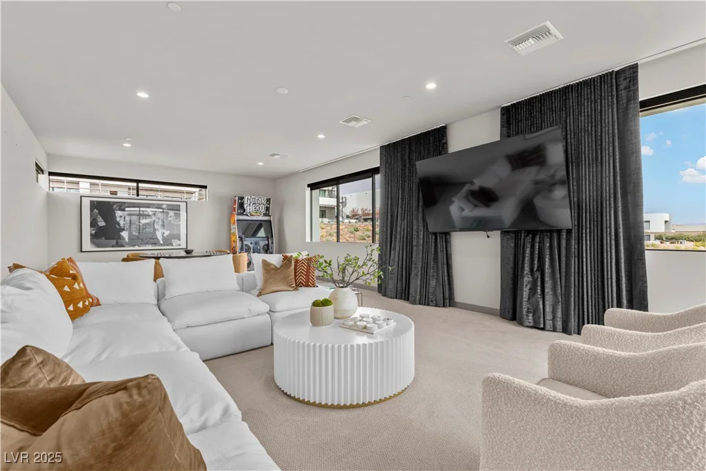 21 Canyon Bay, Henderson, NV 89011