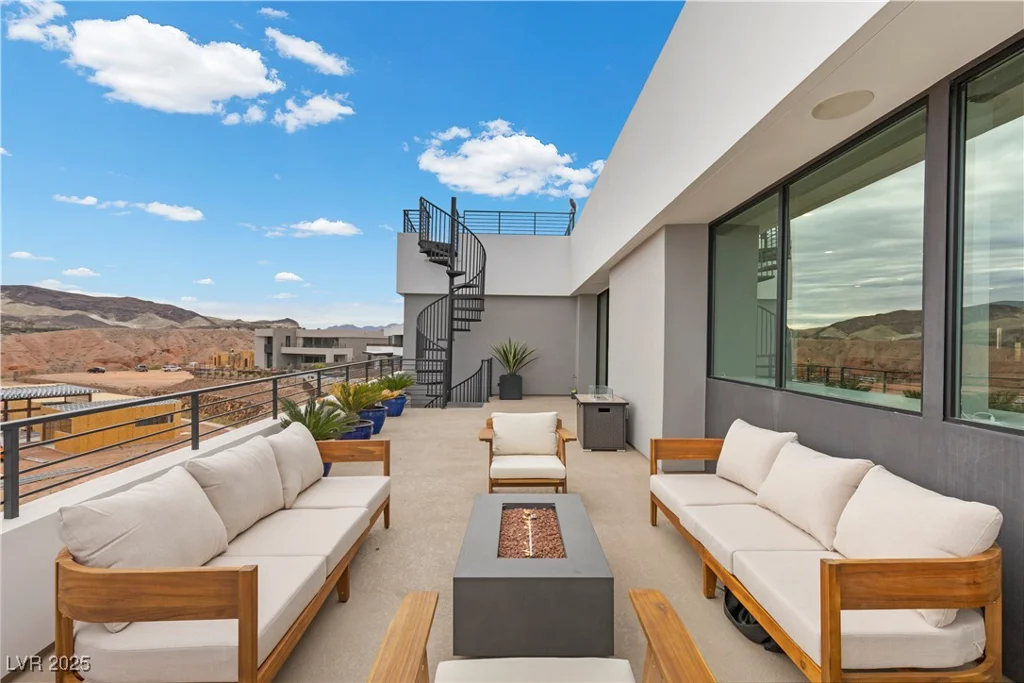 21 Canyon Bay, Henderson, NV 89011