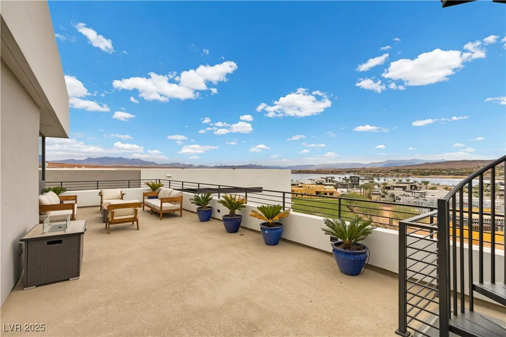 21 Canyon Bay, Henderson, NV 89011